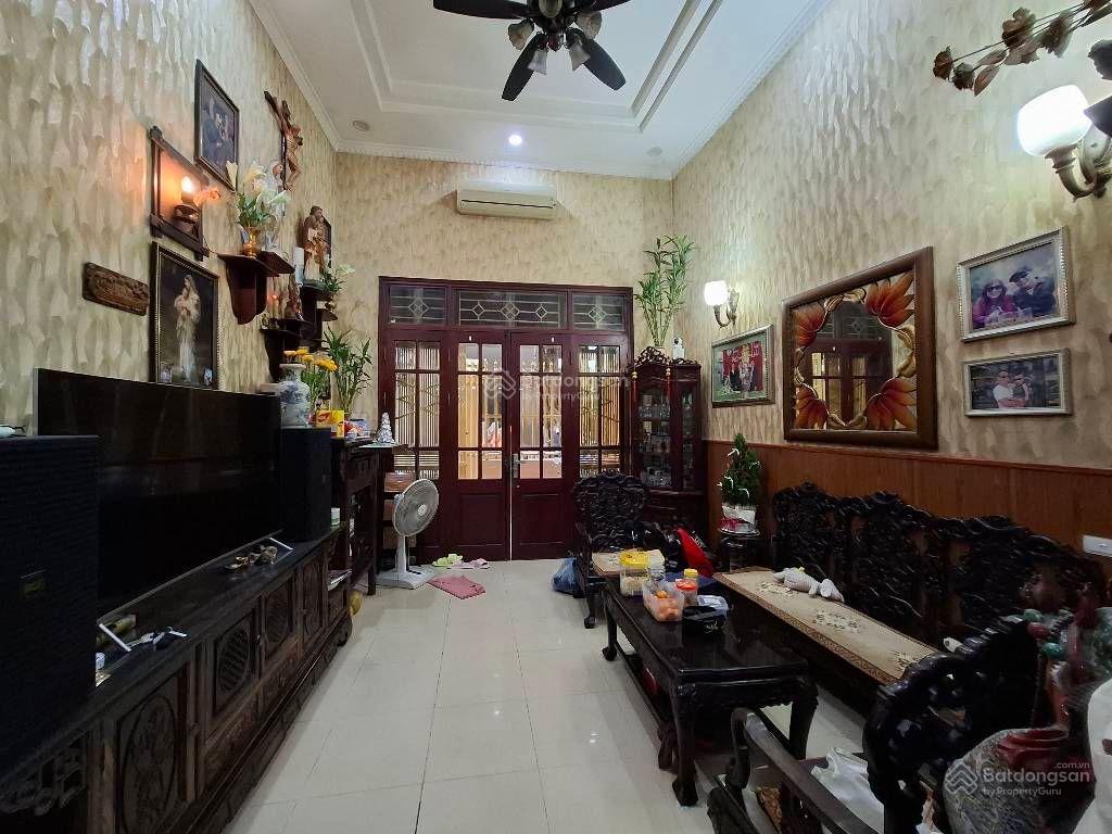 Chủ cần tiền bán gấp nhà tại phố lò đúc, 13,68 tỷ, 49m2, 3pn + 3wc, ngõ 3 gác, 30m ra phố, dân xây