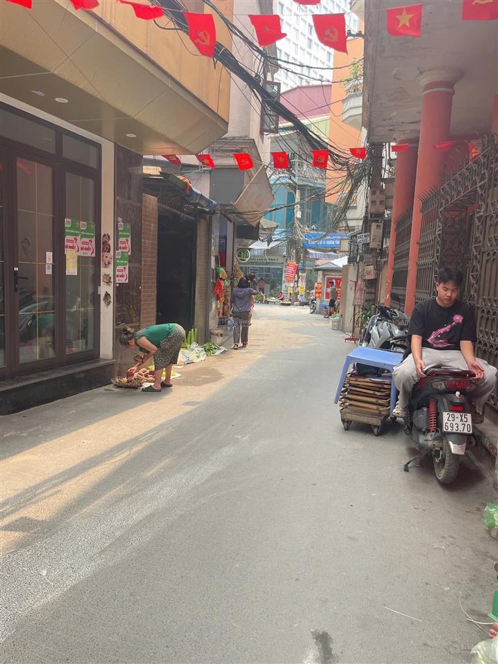 Chính chủ bán đất tặng nhà 4tầng phố nguyễn trãi  thanh xuân  lô góc  ô tô vào nhà  ngõ thông