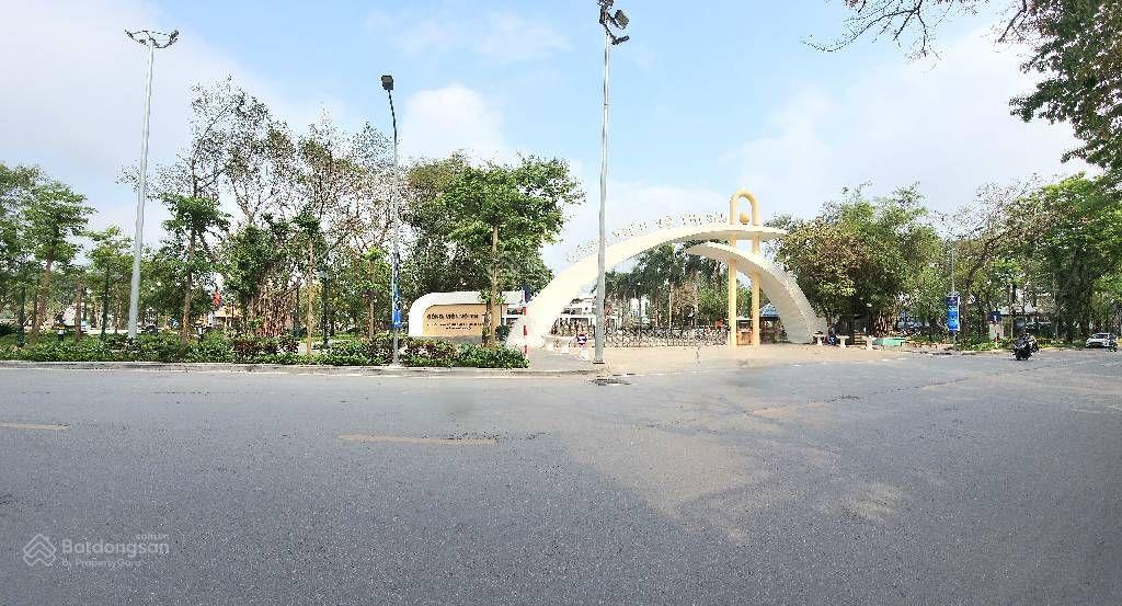Phân lô võ thị sáu  ô tô tránh  vỉa hè  sát hồ  dân trí cao  kinh doanh  bán đất tặng nhà 4t