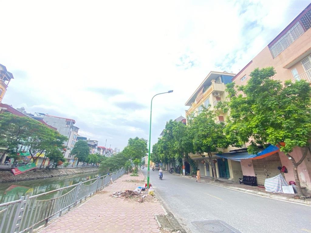 Nhà mặt phố hà kế tấn  thanh xuân  lô góc, vỉa hè, kinh doanh. nhà chủ tự xây chắc chắn ở luôn.