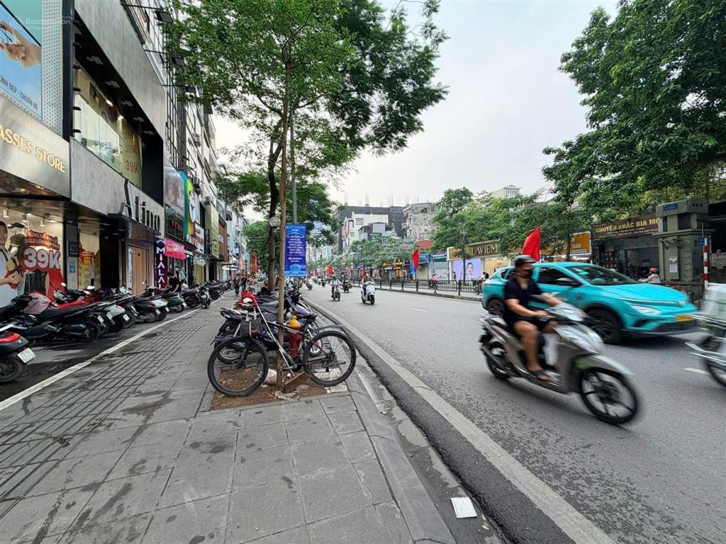 Mặt phố siêu víp chùa bộc một mặt phố  một mặt ngõ  kinh doanh thới trang đẹp phố  ko qh