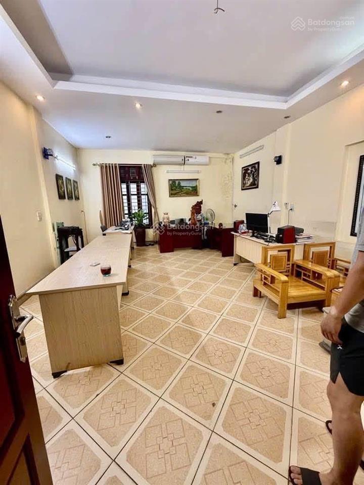 Nhỉnh 16 tỷ  95m  thực tế 110m x 6 tầng không quy hoạch  phố trần khát chân, ngay ngã 4 phố huế