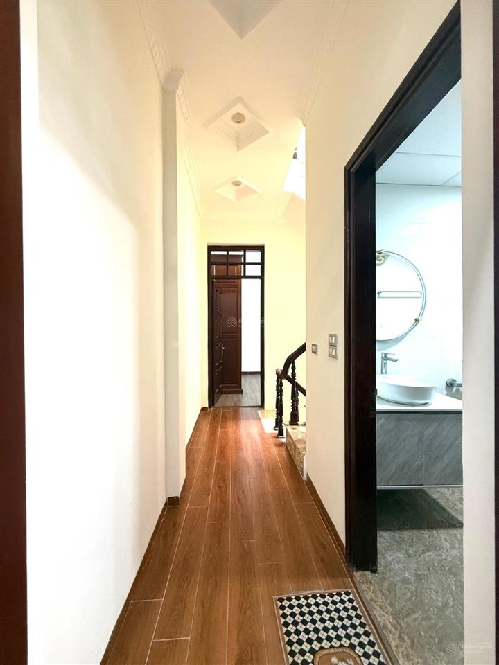 Phân lô 4 tầng quân đội phố nguyễn viết xuân  thanh xuân  ô tô đỗ gần nhà dân xây  ngõ thông