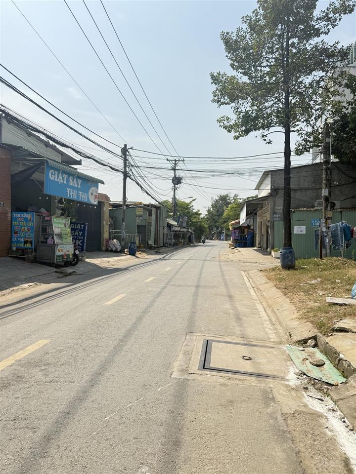 Nc bán lô 1 sẹc mt võ văn hát vào 50m. dt 66m2. đường xe tải