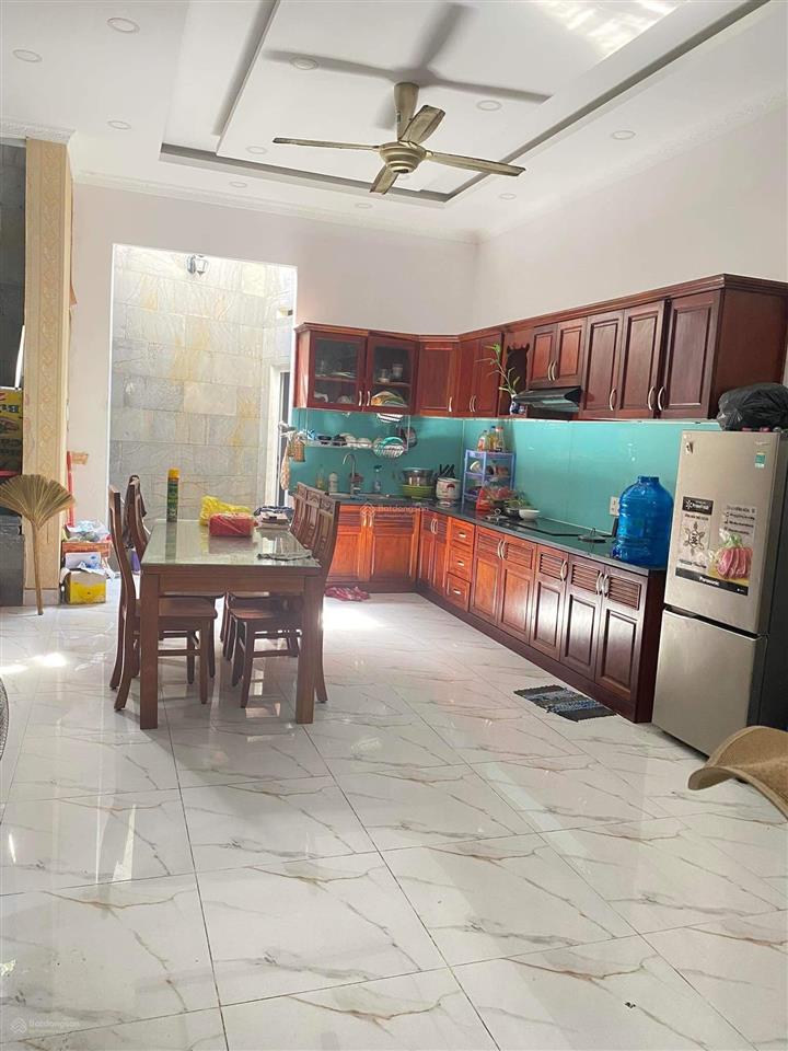 Nhà mặt tiền đường số 4  p. long trường (q9 cũ)