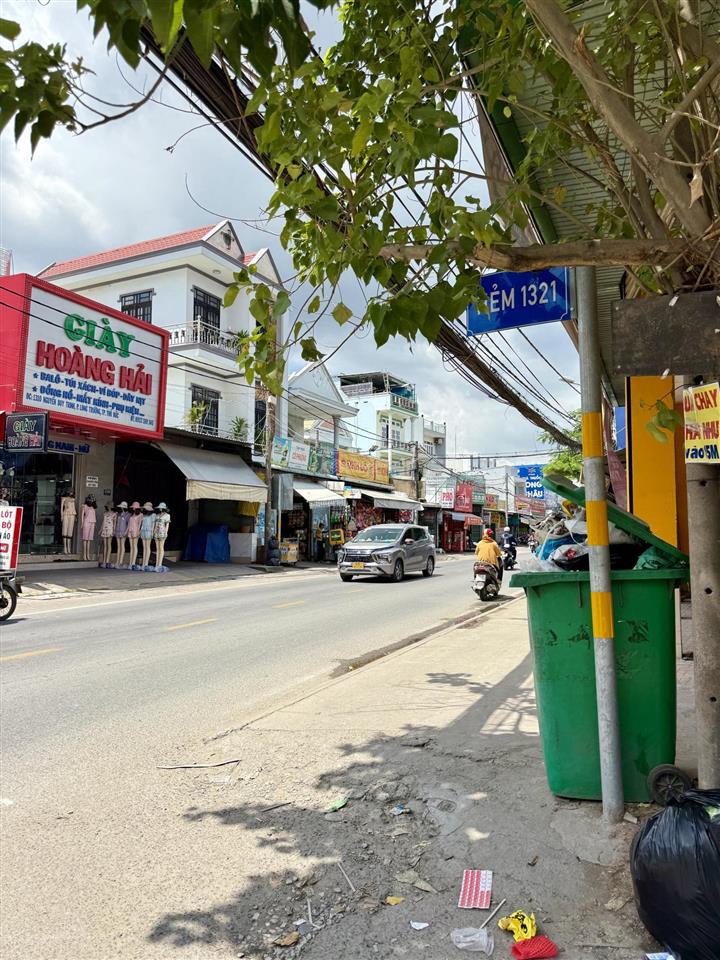 Chủ gửi đất 1 sẹc mt nguyễn duy trinh vào 30m. sát ubnd phường long trường, trạm y tế, chợ