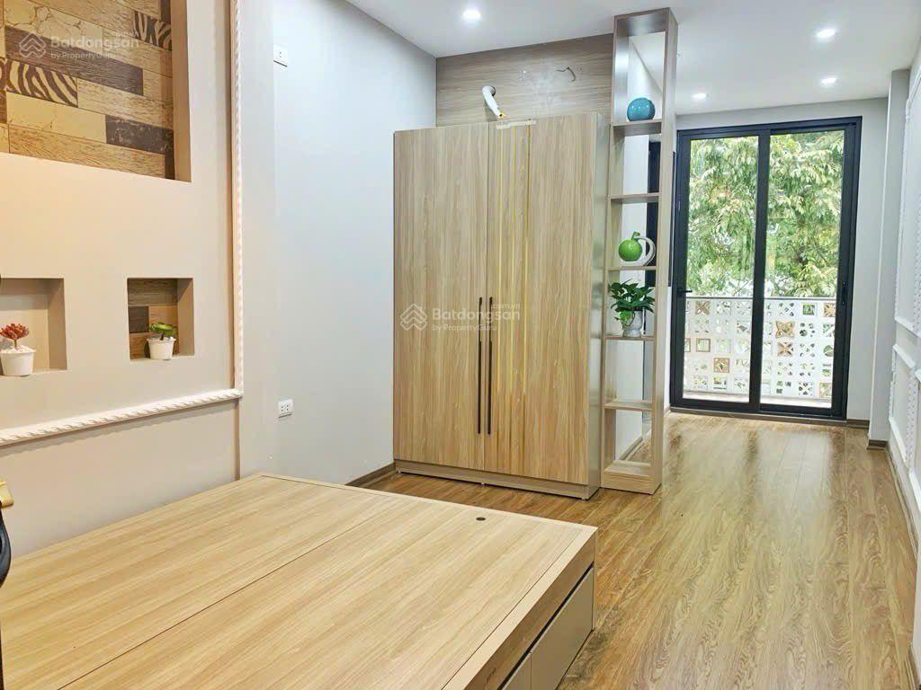 B.án nhà 5 tầng p ngọc lâm 48m2 oto 7 chỗ thông, kinh doanh 10,3 tỷ