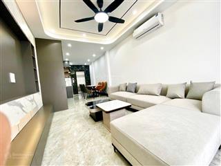 10,98 tỷ nhà 45m2 6 tầng thang máy ngay gần bic c long biên , oto đỗ cửa