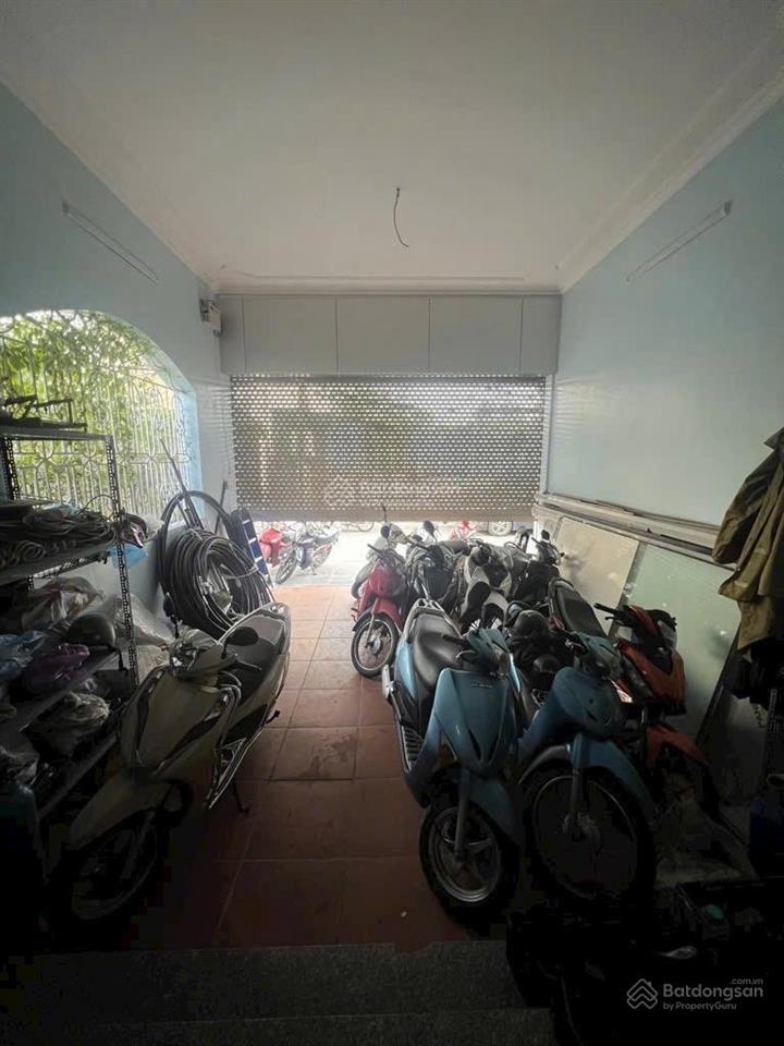 Sốc, hơn 18 tỷ bồ đề 125m2 phân lô, ô tô tránh, kinh doanh