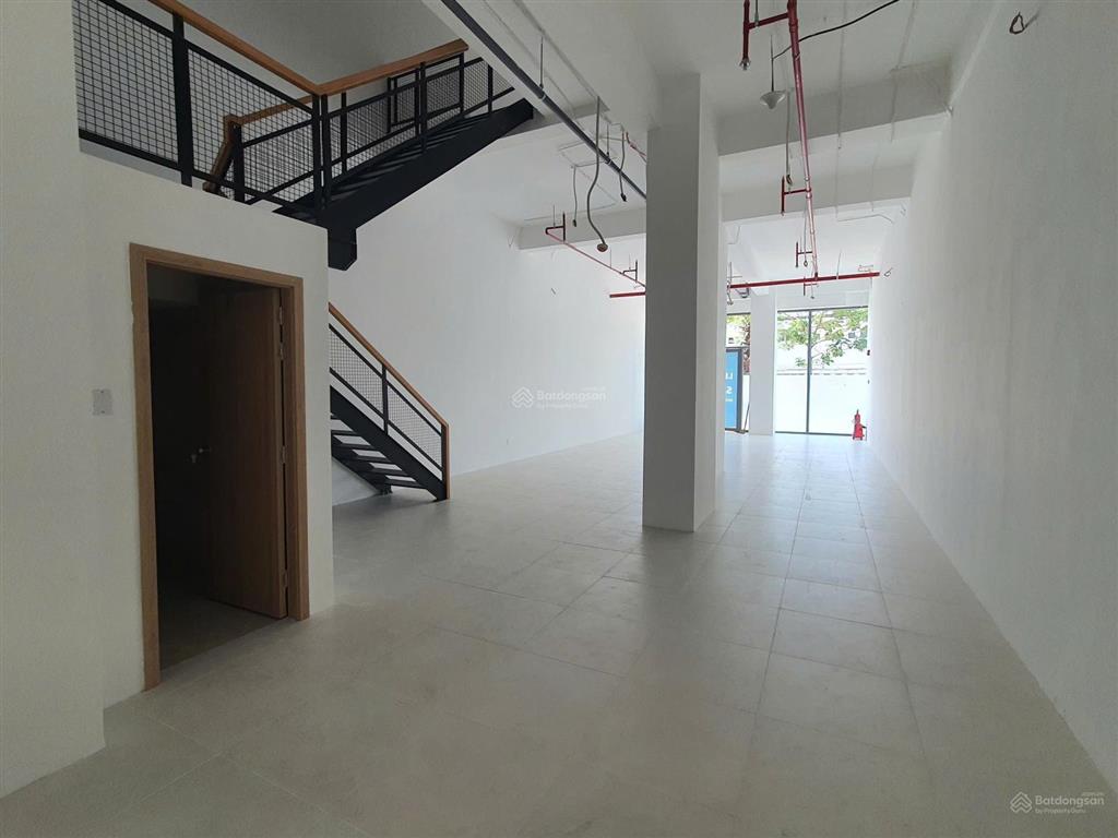 Cho thuê shophouse urban green hoàn thiện 150m2, mặt tiền đường số 6, giá cố định 2 năm