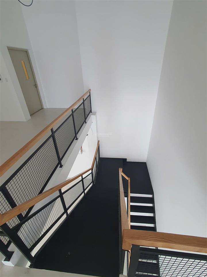 Cho thuê shophouse urban green hoàn thiện 150m2, mặt tiền đường số 6, giá cố định 2 năm