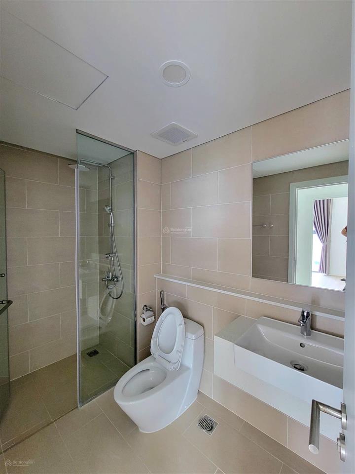 Bán căn 2pn urban green 65,5m2 5,1 tỷ sổ hồng sẵn, bao sang tên, tầng trung view 2 hồ bơi