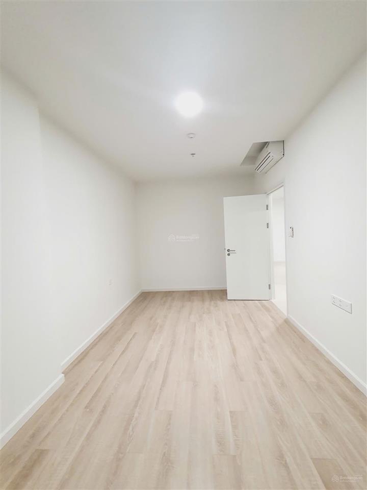 Bán lỗ gấp 3 phòng ngủ urban green nhỉnh 7 tỷ, tầng 12 view lk81 + vạn phúc  công chứng sổ hồng
