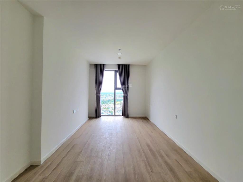 Bán urban green 2 phòng ngủ 5,75 tỷ 82m² công chứng ngay, nội thất, tầng 15, view lk81, view sông