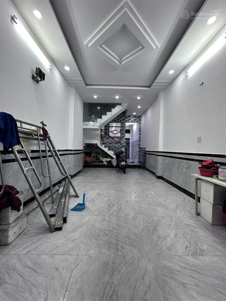 Duy nhất 66m2 giá 6 tỷ + nhà 3 tầng sổ sẵn, ngay mặt tiền chợ hiệp bình  gần vạn phúc city