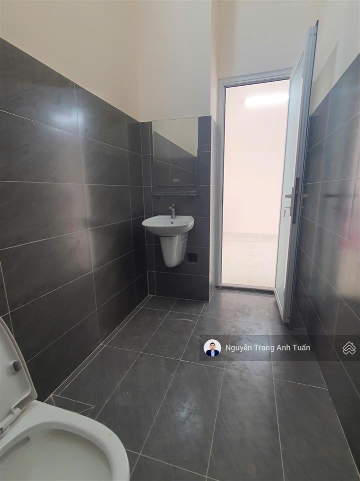 Cho thuê shophouse urban green hoàn thiện 50m², mặt tiền đường số 6, giá cố định 2 năm