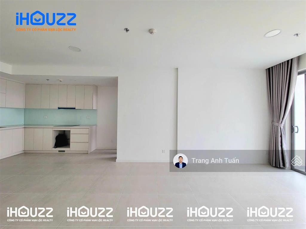 1 căn 2 pn 84m2  giá 12,5 tr/th  có nội thất  view vạn phúc + lk81 hồ bơi ở ngay