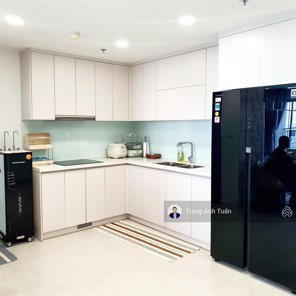 Một trong số ít 1 căn 2pn 83m2giá rẻ 16 triệu/thángfull nội thấtview hồ bơi lk81 vạn phúc