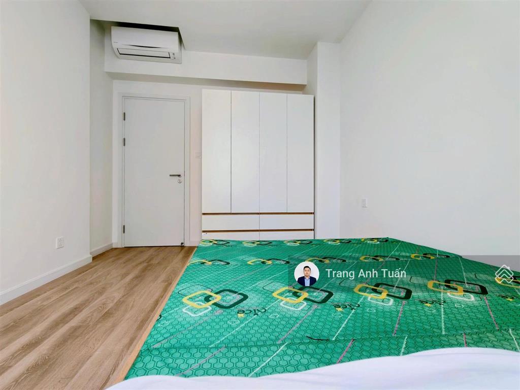 1 căn 3 pn 100m²  giá tốt 16 triệu/tháng  có nội thất  view vạn phúc + lk81 ở liền
