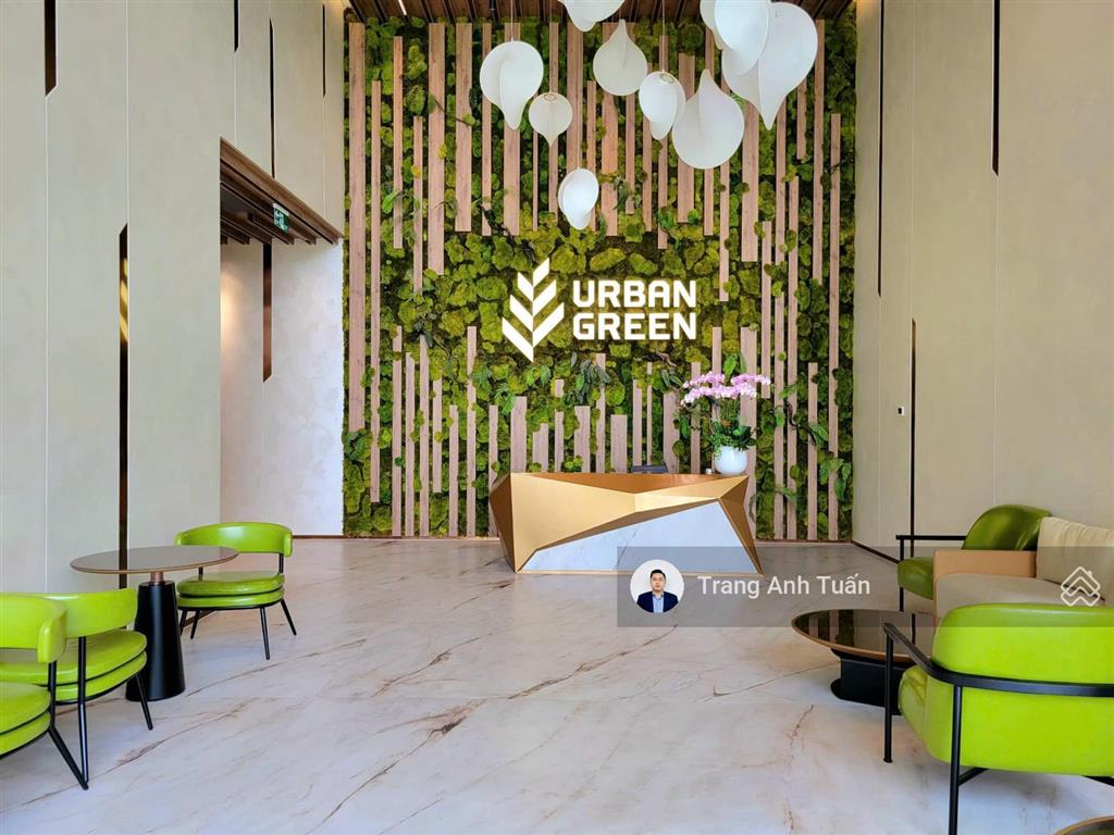 Sẵn có căn 2pn 83m2  giá 12,5 triệu/tháng  có nội thất  view vạn phúc + lk81 ở liền