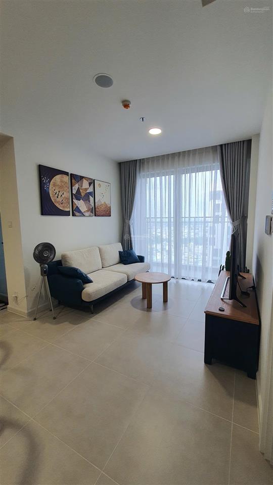 Chỉ còn 1 căn hộ 1 phòng ngủ 50m2, 13 triệu/th ở ngay liền, đầy đủ nội thất, view hồ bơi, công viên