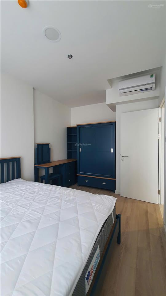 Chỉ còn 1 căn hộ 1 phòng ngủ 50m2, 13 triệu/th ở ngay liền, đầy đủ nội thất, view hồ bơi, công viên