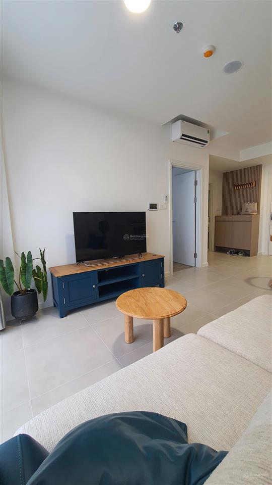 Chỉ còn 1 căn hộ 1 phòng ngủ 50m2, 13 triệu/th ở ngay liền, đầy đủ nội thất, view hồ bơi, công viên
