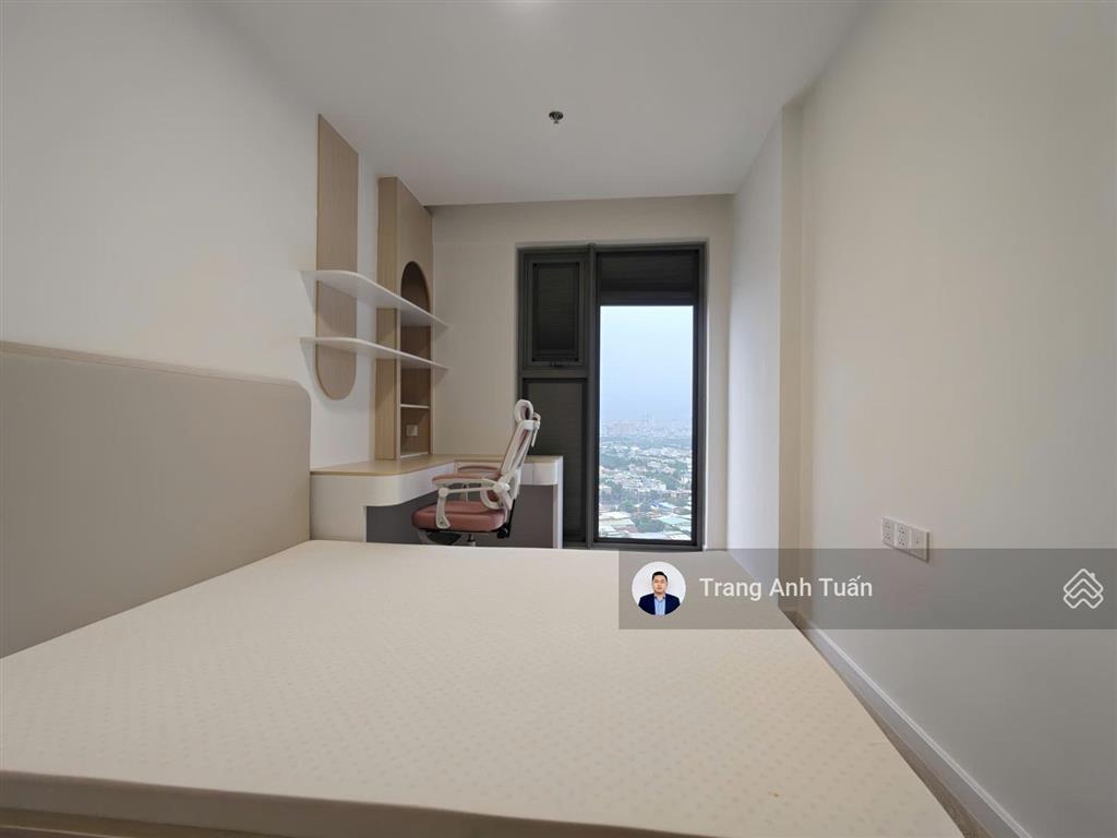Căn hộ 2 pn 83m2  giá rẻ 15 triệu/tháng  full nội thất  view vạn phúc + lk81 ở liền