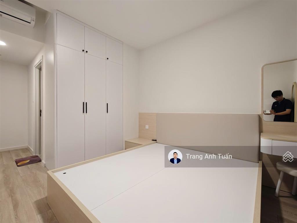 Căn hộ 2 pn 83m2  giá rẻ 15 triệu/tháng  full nội thất  view vạn phúc + lk81 ở liền
