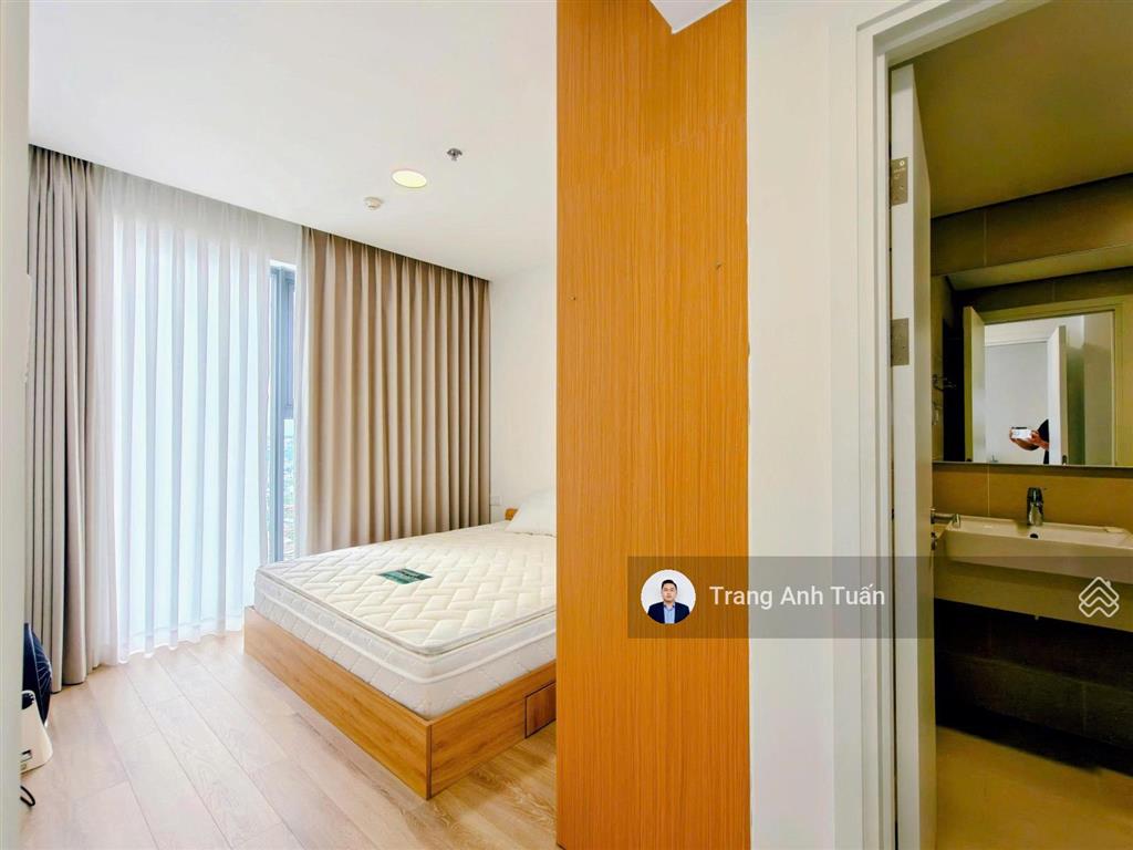 Hàng căn 2 pn 75m2  giá rẻ 14,9 triệu/tháng  full nội thất  view hồ bơi và công viên ở liền
