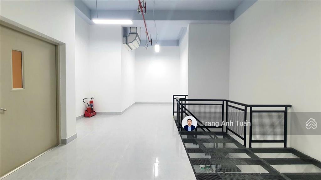 Cho thuê mặt bằng 85m2 shophouse urban green hoàn thiện, miễn phí 1 tháng, giá cố định 2 năm
