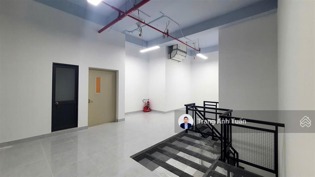Cho thuê mặt bằng 85m2 shophouse urban green hoàn thiện, miễn phí 1 tháng, giá cố định 2 năm