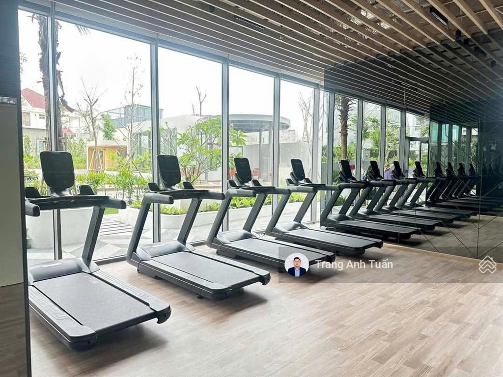 Căn 3 pn 110m2 giá tốt 21 triệu/th  full nội thất view vạn phúc + lk81 ở liền
