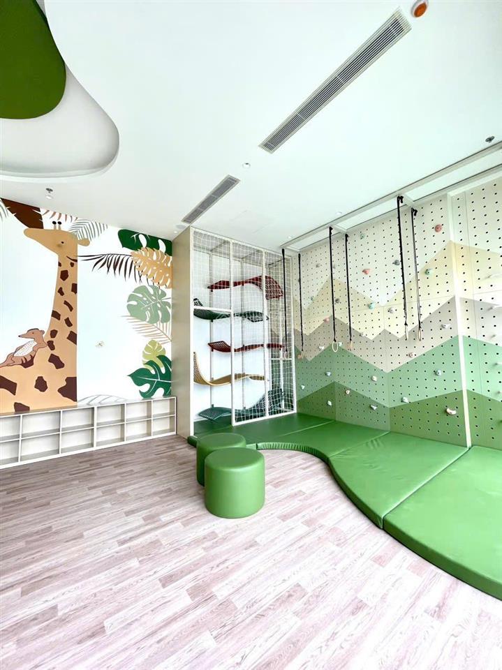 Căn 3 pn 110m2 giá tốt 21 triệu/th  full nội thất view vạn phúc + lk81 ở liền