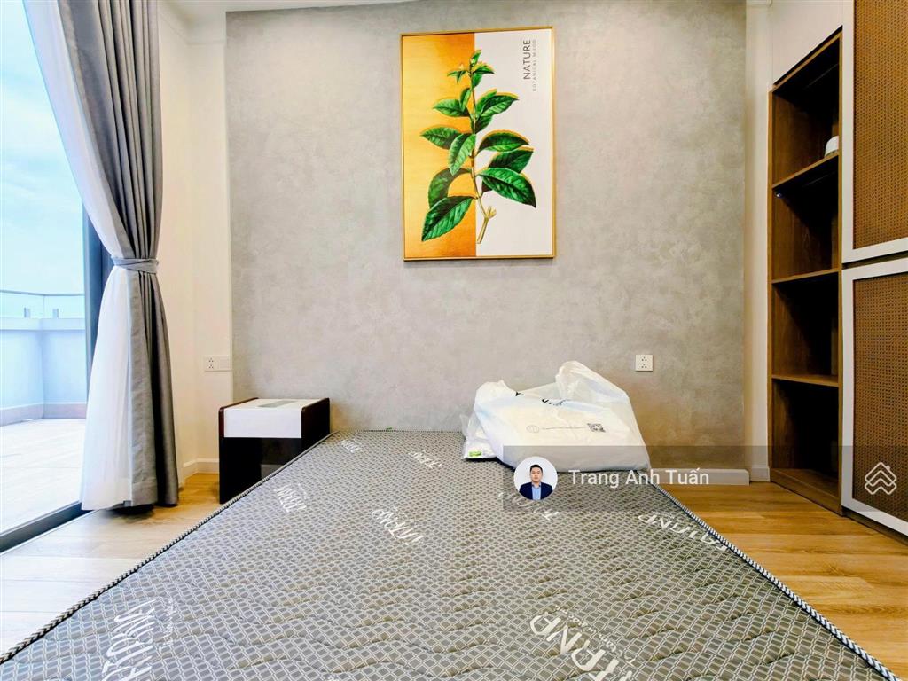 Căn 3 pn 110m2 giá tốt 21 triệu/th  full nội thất view vạn phúc + lk81 ở liền