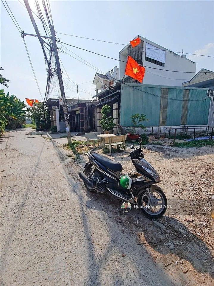 Đất thổ cư 10m x 40m = 405m2 thổ cư 150m2, giá 5 tỷ 100 triệu, gần trung tâm y tế thái hòa