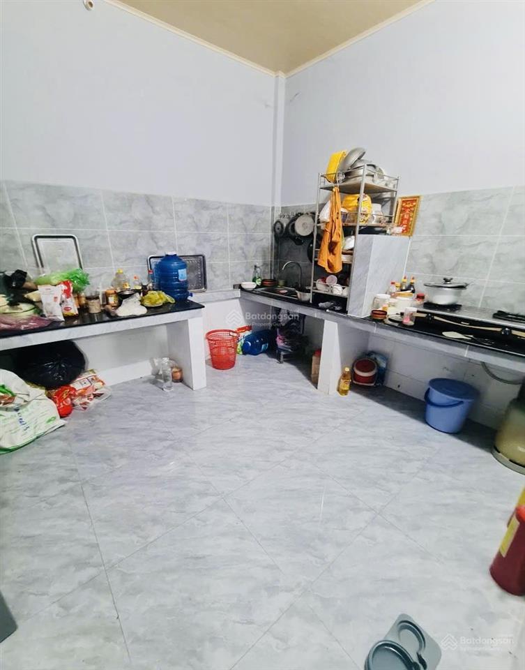 Nhà 2 tầng  100m2  hxh  3pn  sát chợ thới hòa  cách aeon tân phú 25p  chỉ 3 tỷ hơn