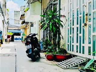Bán nhà 3 tầng 4 pn 32m2 hẻm xe hơi ngay chợ liên khu 56 trung tâm bình tân chỉ 1,8 tỷ