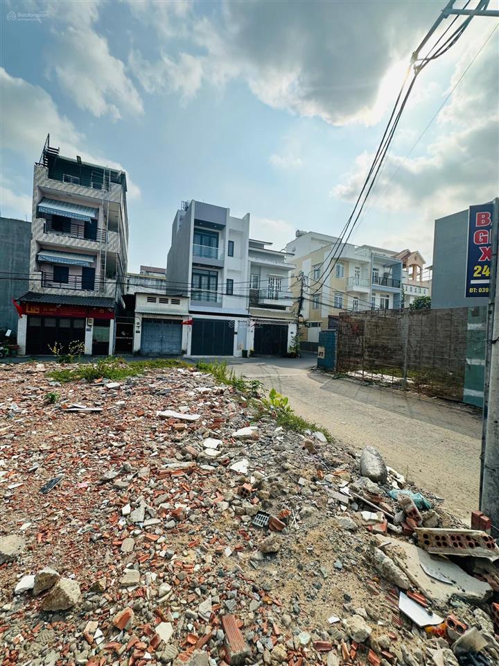 Giảm mạnh  cần bán gấp lô đất đẹp hẻm 12 đường 339 p. phước long b  giá 6.8 tỷ