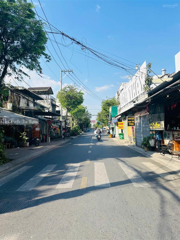 Giá tốt  bán nhà cấp 4 mặt tiền đường số 10 phước bình  đường bàn cờ thông tứ phía  giá 9,2 tỷ