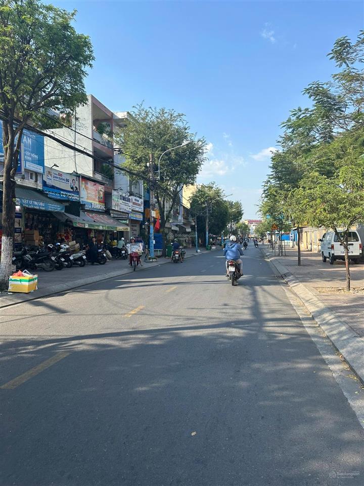 Giá tốt  bán nhà cấp 4 mặt tiền đường số 10 phước bình  đường bàn cờ thông tứ phía  giá 9,2 tỷ