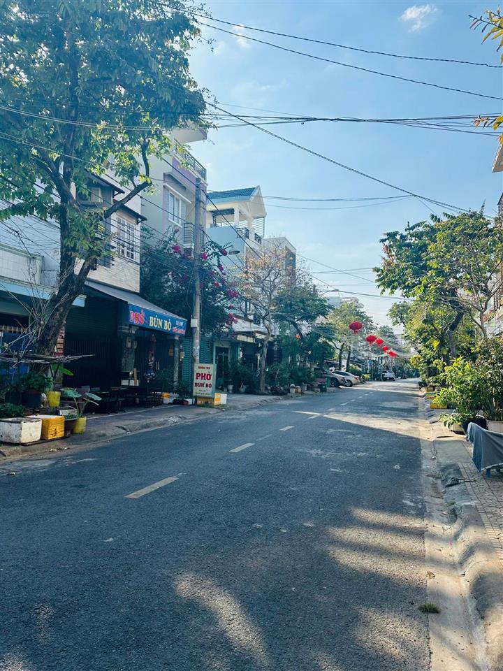 Giá tốt  bán nhà cấp 4 mặt tiền đường số 10 phước bình  đường bàn cờ thông tứ phía  giá 9,2 tỷ