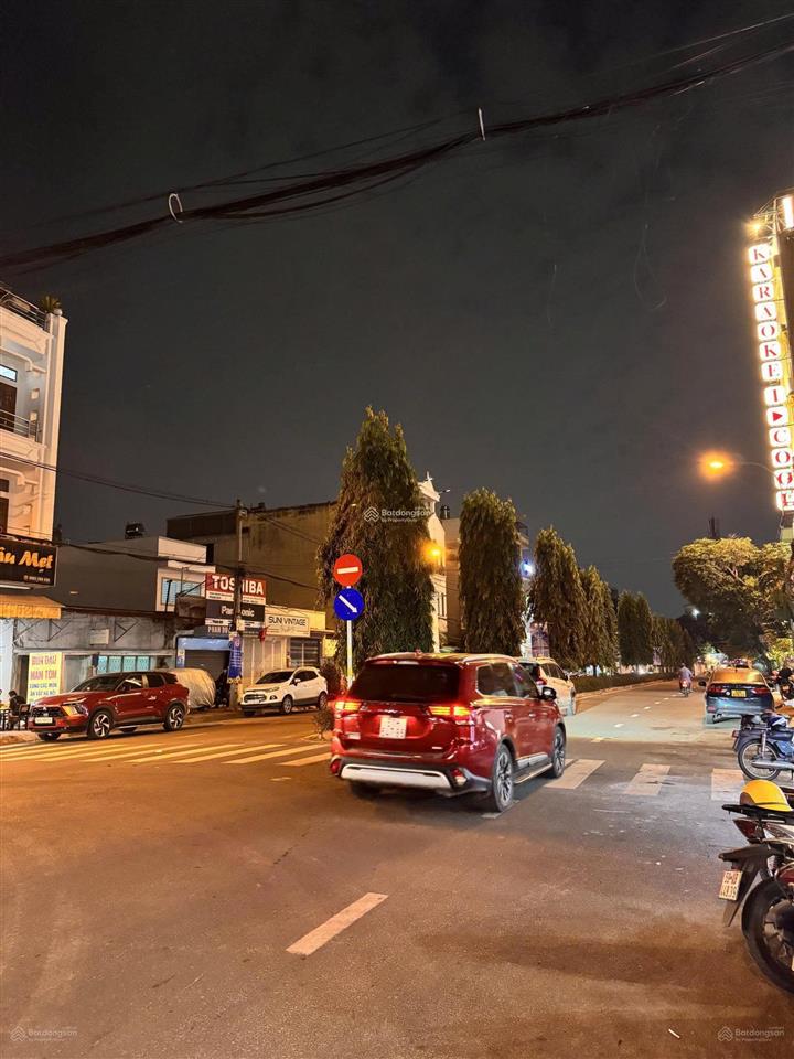 Mặt tiền kinh doanh đường đại lộ 2 phước bình, q.9  tiện xây mới 1 trệt 6 lầu + tum  giá 12,5 tỷ