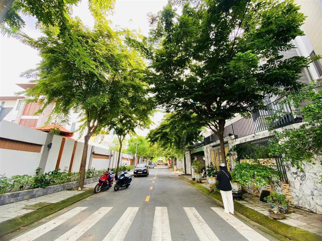 Hàng đẹp  lô đất ngay kdc centerhome đường 8m gần ga metro  p. trường thọ  giá 6.5 tỷ