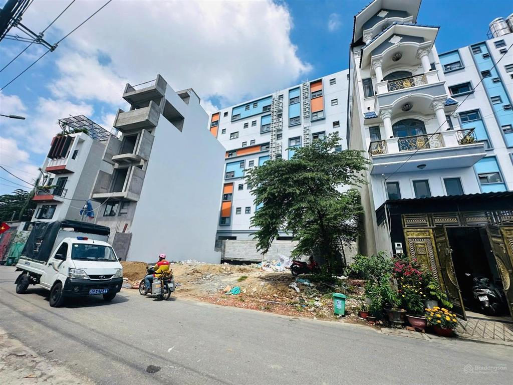 Hiếm  lô đất cạnh ga metro, phân lô cực đẹp  p. trường thọ  gía 7.3 tỷ