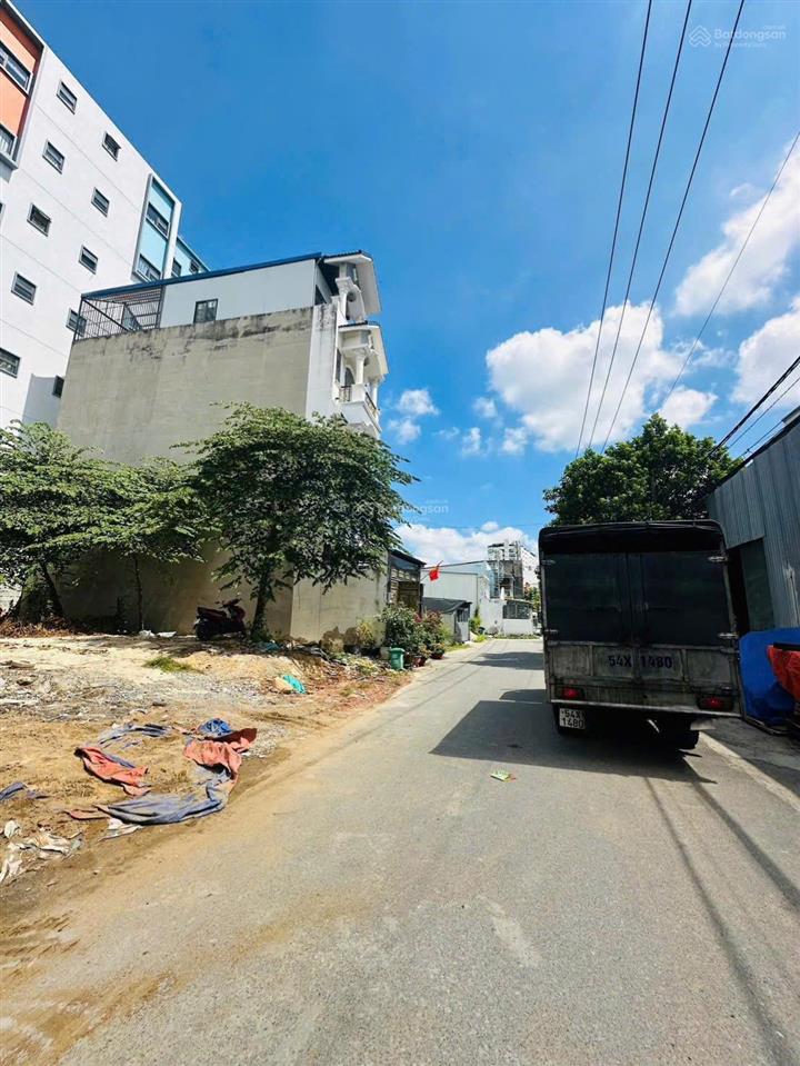 Hiếm  lô đất cạnh ga metro, phân lô cực đẹp  p. trường thọ  gía 7.3 tỷ
