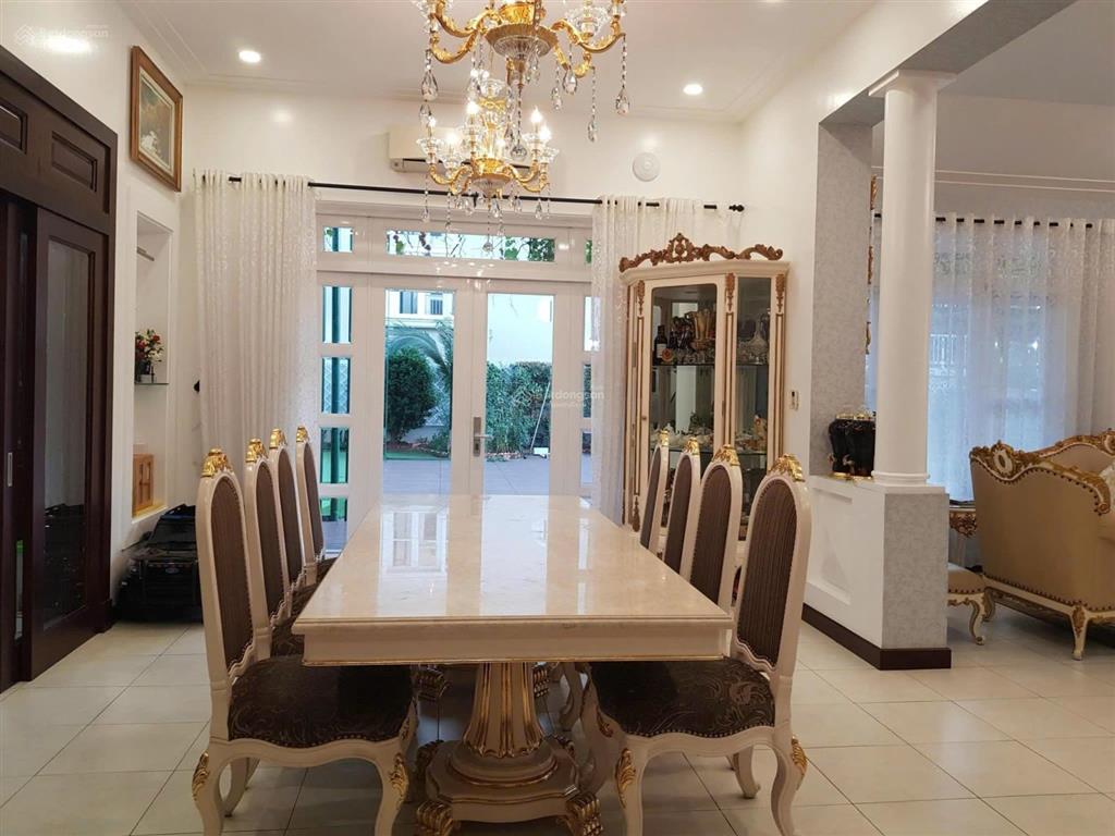 Giá tốt bán nhà thảo điền villa sân vườn hồ bơi 3 tầng full nội thất  13x26m cn 330 m2 48 tỷ