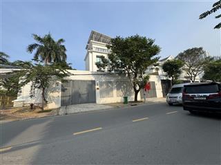 Giá tốt bán nhà thảo điền villa sân vườn hồ bơi 3 tầng full nội thất  13x26m cn 330 m2 48 tỷ