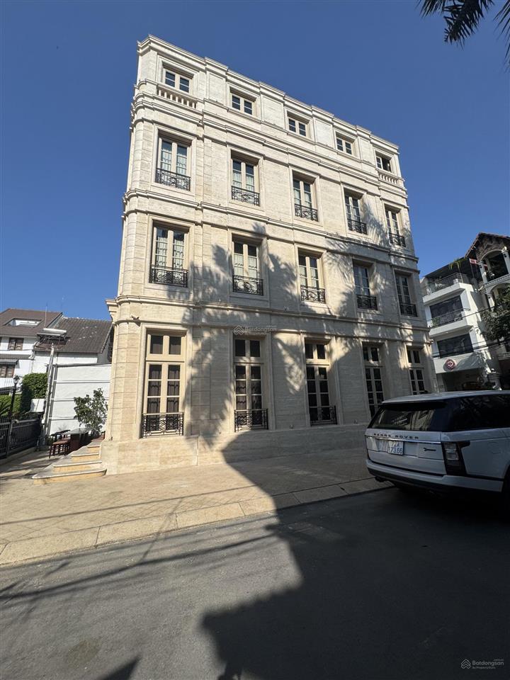 Hót bán nhà góc 2 mt đường quốc hương thảo điền 8 x 12m  5 tầng hđt 60tr/ tháng giá bán 19tỷtl