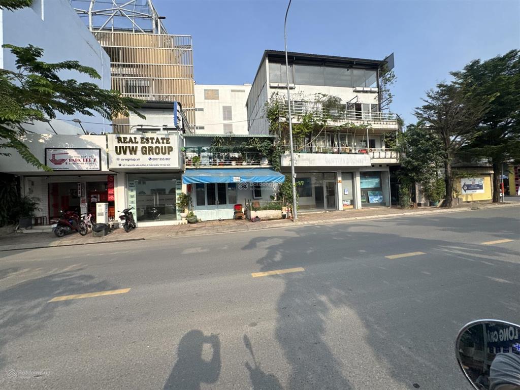 Bán nhà thảo điền  bán nhà cũ mặt tiền nguyễn văn hưởng  8x34m cn 210m2 thổ xây mới h7lầu 39 tỷ